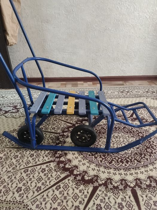 Срочно продам санка