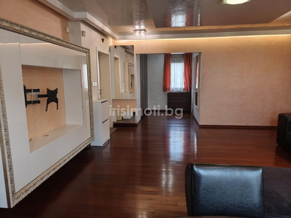 Дава се под наем Четиристаен апартамент в София, Изток - 147 кв.м за 1300 € - Снимка #3