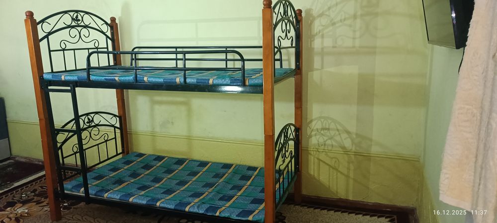 Двухъярусная кровать-конструктор