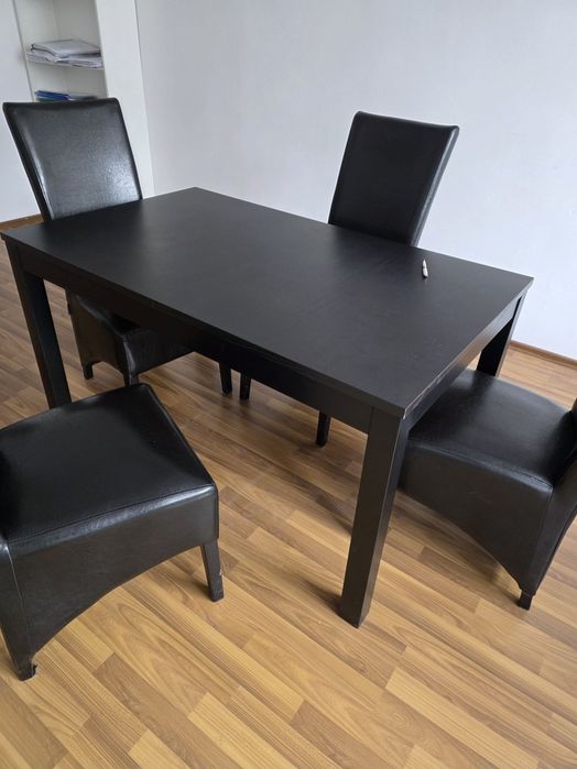 Masa extensibila Bjursta Ikea