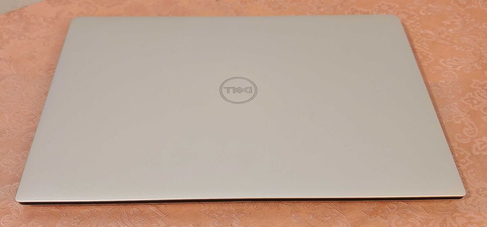 Dell XPS 9305/Core i7-1165G7/Intel Iris Xe/8GB RAM/512GB SSD/13.3 IPS