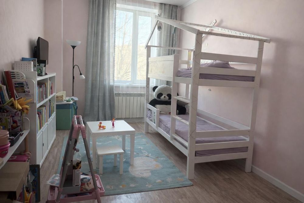 Продается трехкомнатная квартира
