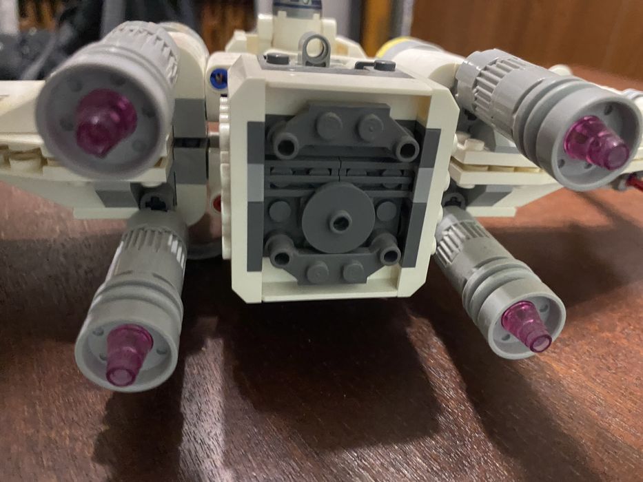 Продам набор лего star wars x-ing 75301