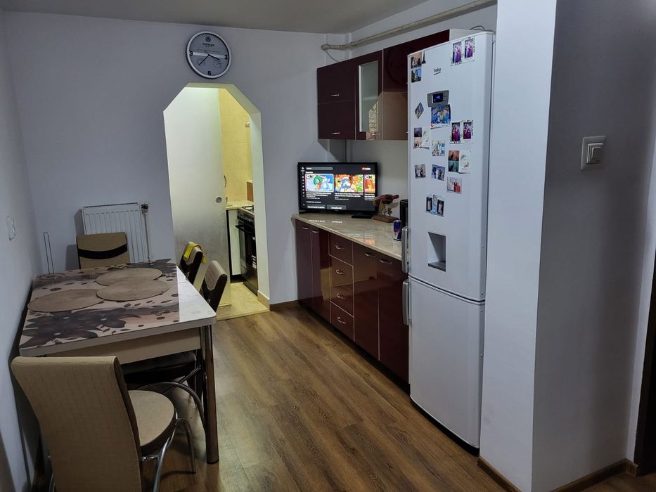 Apartament 2 camere bloc 823