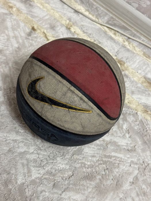 Баскетбольный мяч