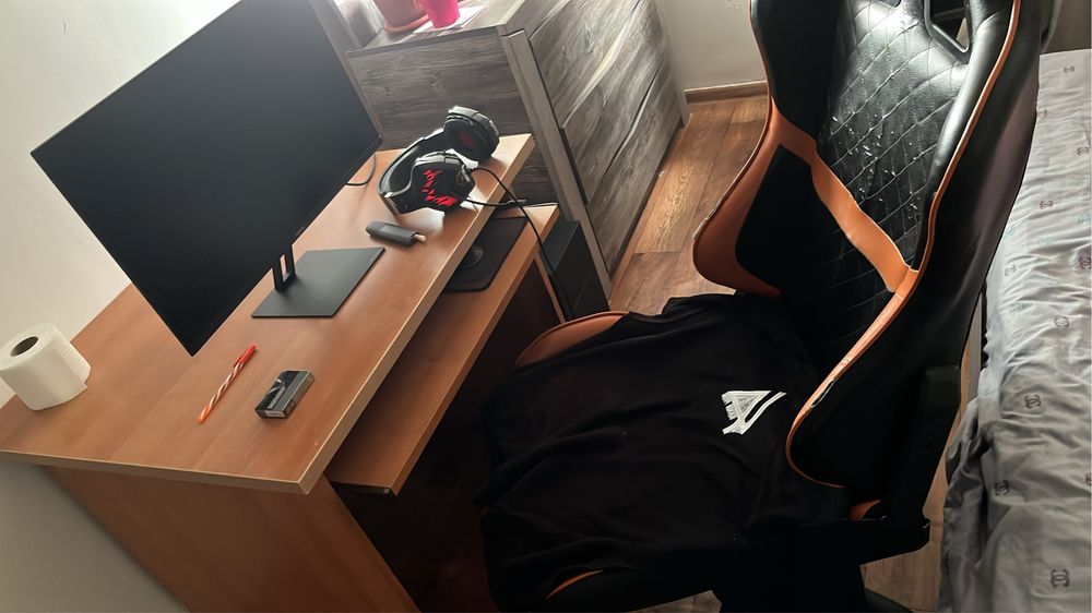 Продам игрвое кресло