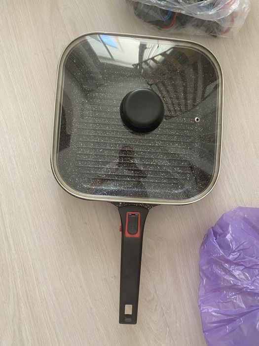 Продаю сковороду гриль