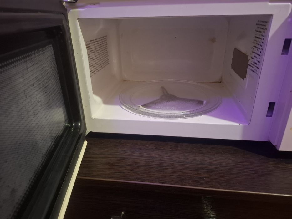 Продам микроволновую печь