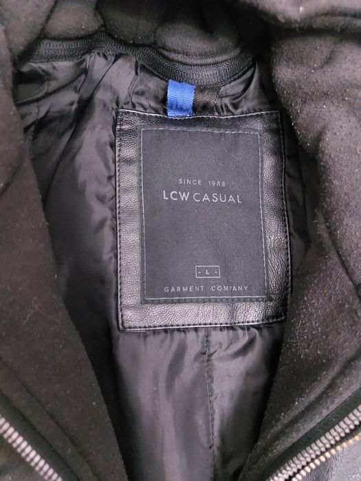 Продам стильную  куртку