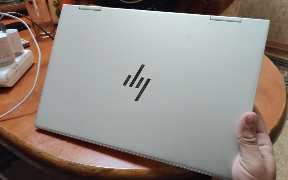 hp envy 14 x360! 2 in 1.