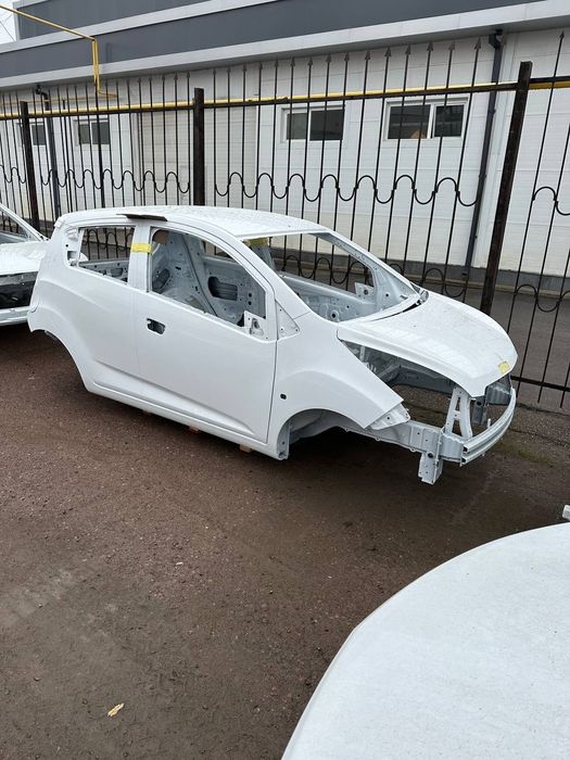 спарк кузов сотилади йенги деталлариям бор