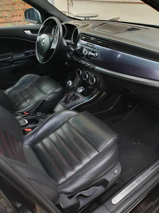 Alfa Romeo Giulietta 1.4 Turbo MultiAir 170 CP pachet quadrifoglio