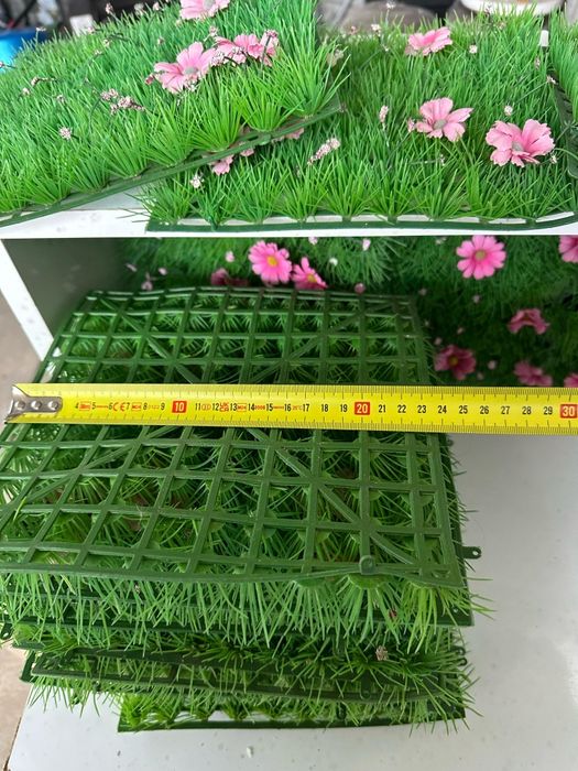 Doar 100 lei Decorațiuni Artificiale Gazon cu Flori