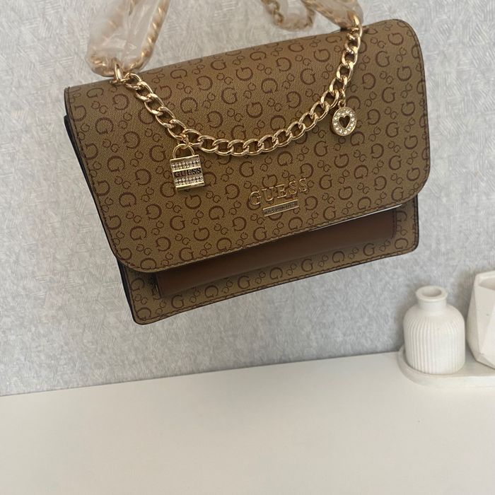 Сумка Guess кроссбоди