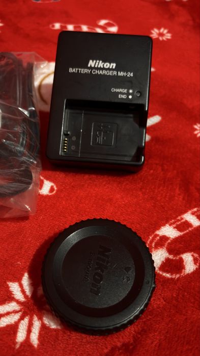 Продавам Nikon D5100