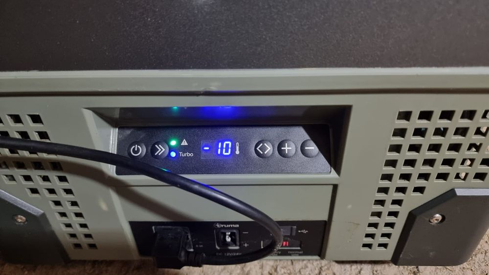 Frigider auto Truma Cooler 60 L