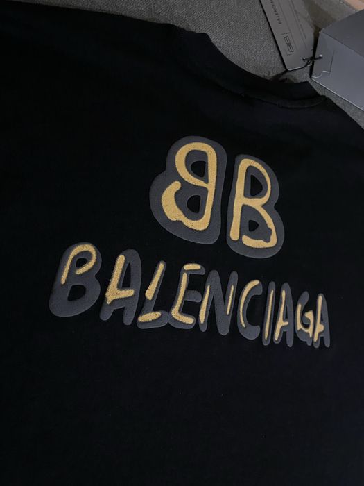 Чисто нова мъжка тениска Balenciaga