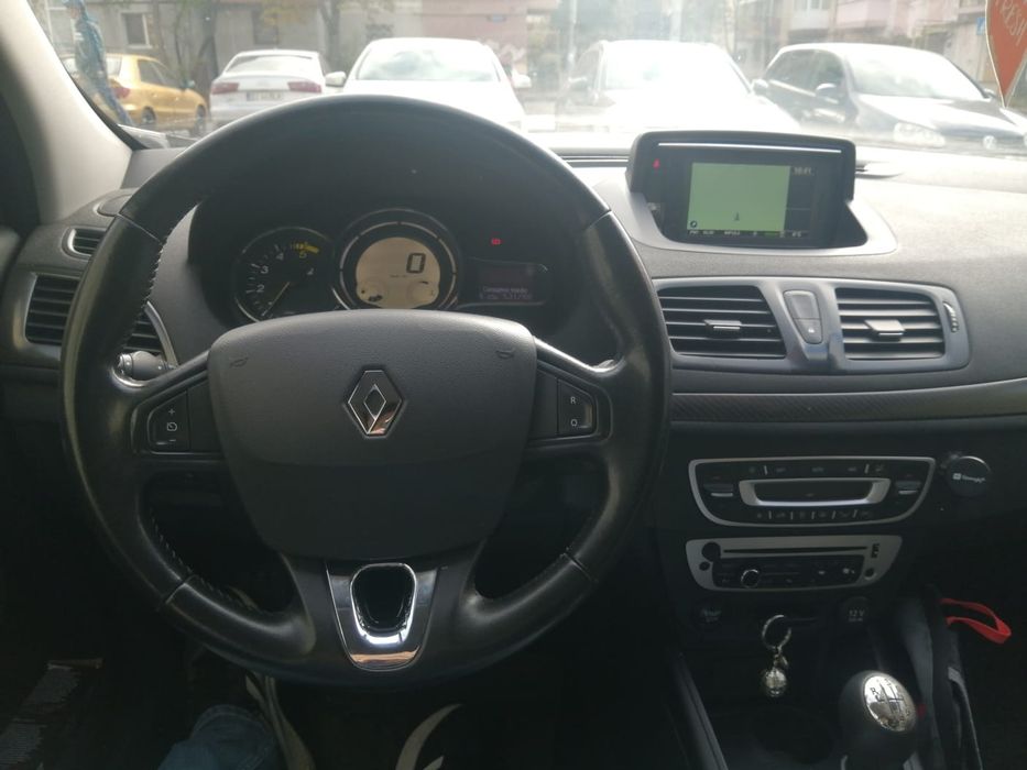 Vând Renault megane 3 facelift 15 dci.