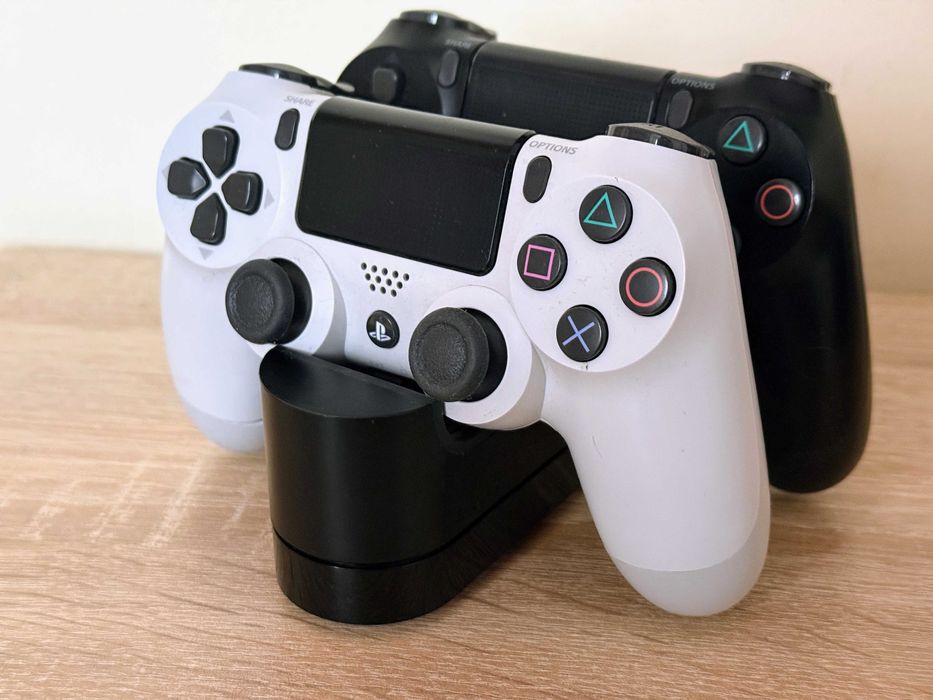 [ PS4 > Оригинален SONY DualShock 4 джойстик / Camera за PlayStation 4
