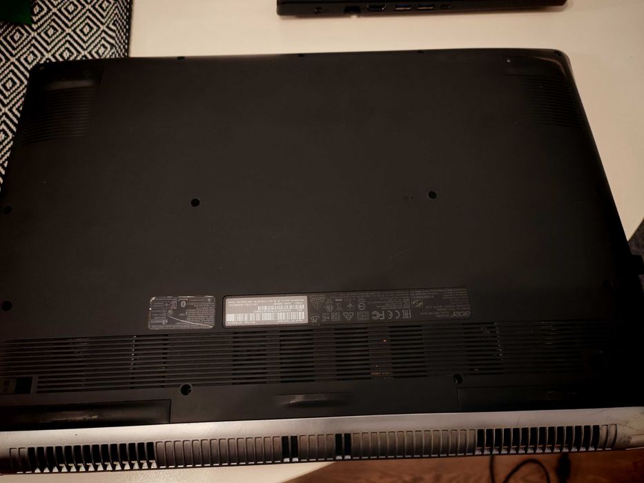 Laptop Gaming Acer VN7-793G 4GB Placa video