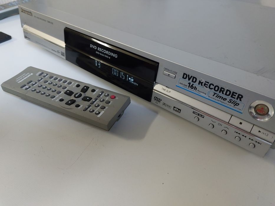 Panasonic DMR E55 DVD recorder în stare perfecta