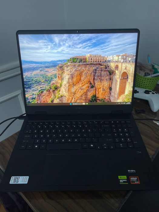 HP OMEN RTX 5060 R9 8945HX