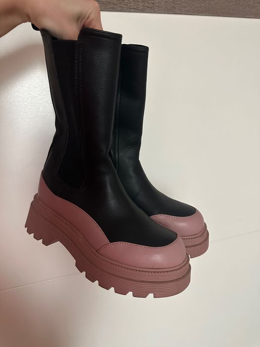 Дамски боти размер 36