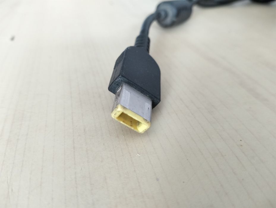 Заредно за Lenovo 65 Вт.