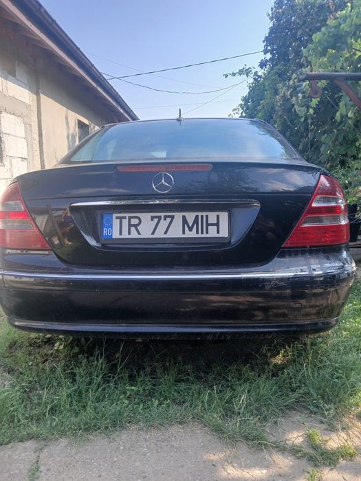 MERCEDES-BENZ E-Class 2003