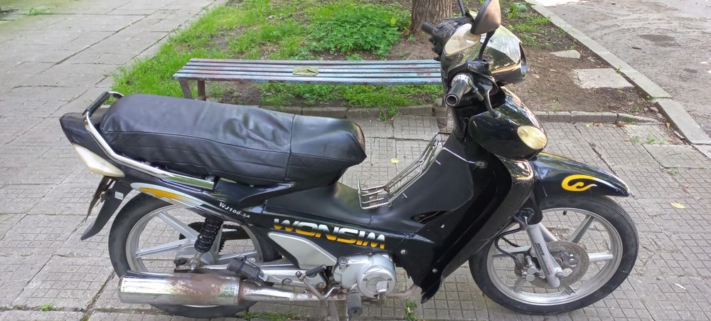 Продавам мотоциклет wonsim wj100-3a