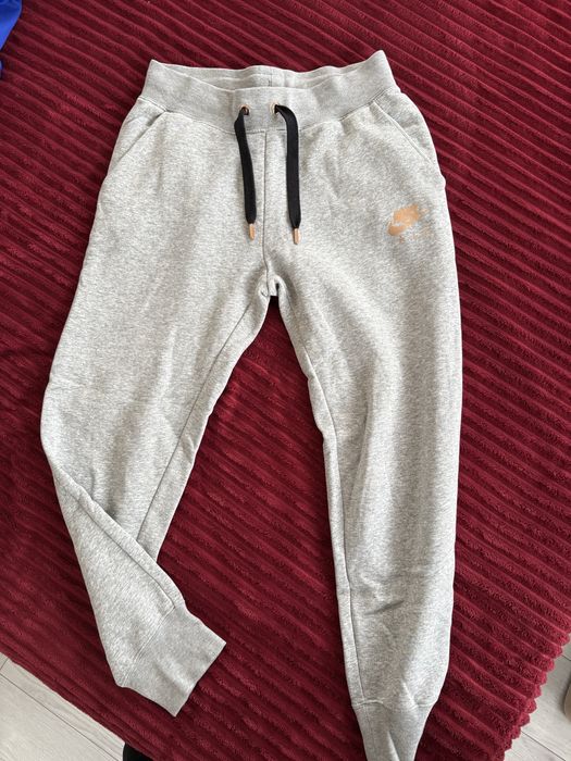 Nike Лот Дамски Дрехи