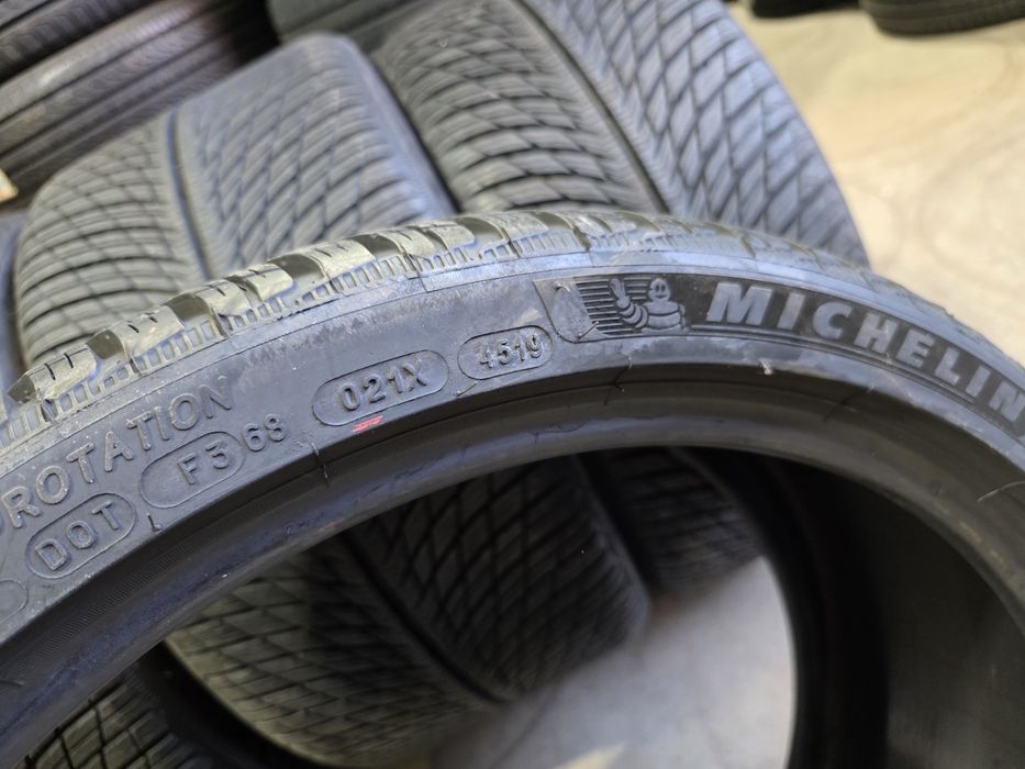 305/30/21//245/35/20 MICHELIN