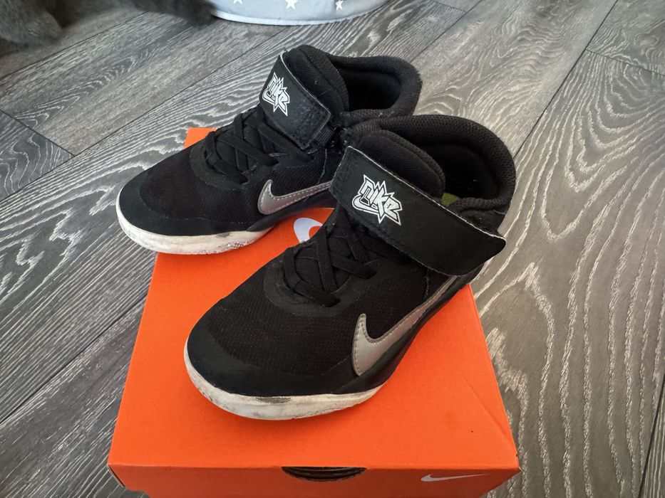 Маратонки оригинални