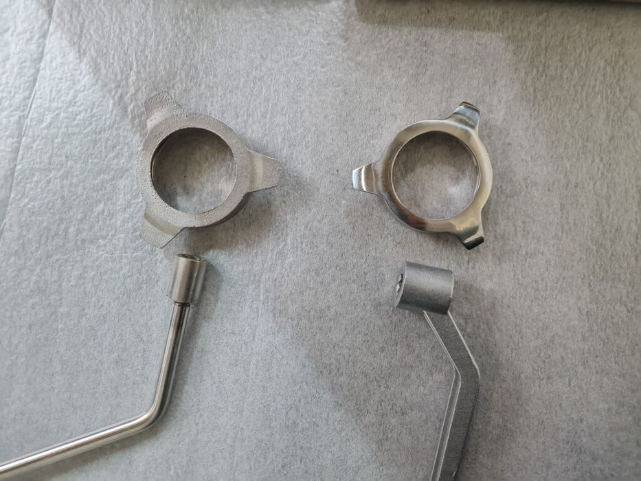 Mașină de umplut cârnați manual Salvador 7L, 5 tuburi de umplere