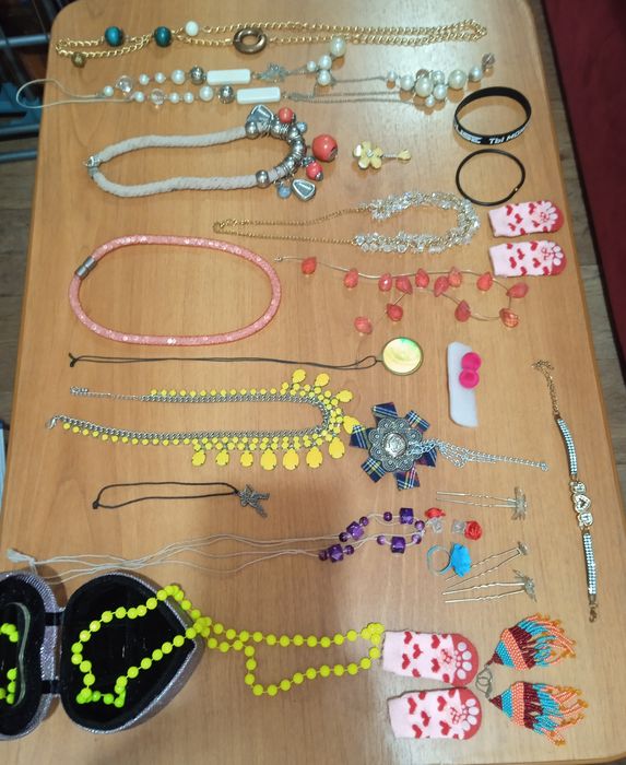 Бижутерии разные