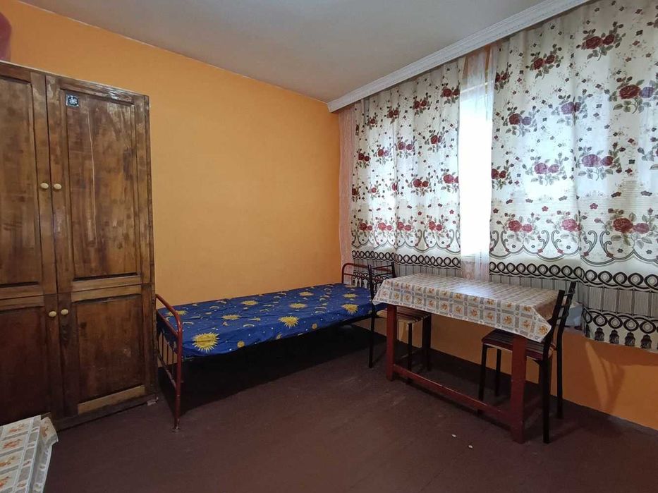 Четиристаен апартамент в кв. Акация