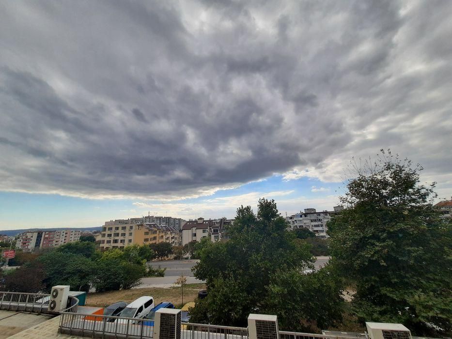 Дава се под наем Тристаен апартамент в Варна, Цветен квартал - 70 кв.м за 400 € - Снимка #17