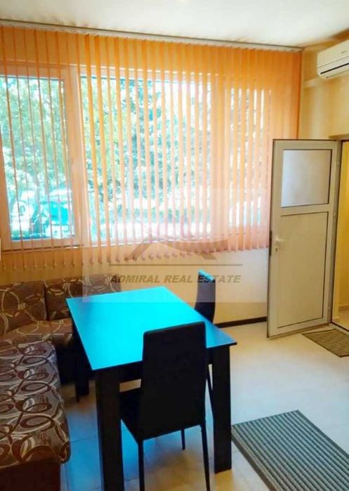 Дава се под наем Двустаен апартамент в Варна, Базар Левски - 53 кв.м за 275 € - Снимка #1