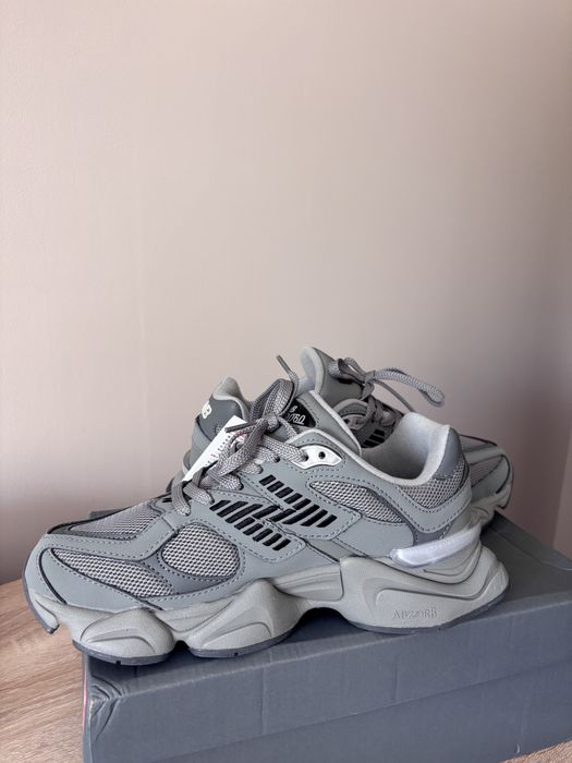 New balance 9060