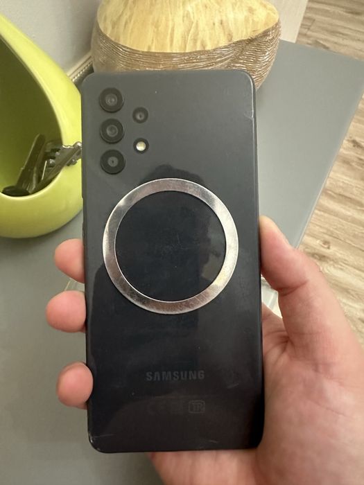 Продам телефон самсунг а32