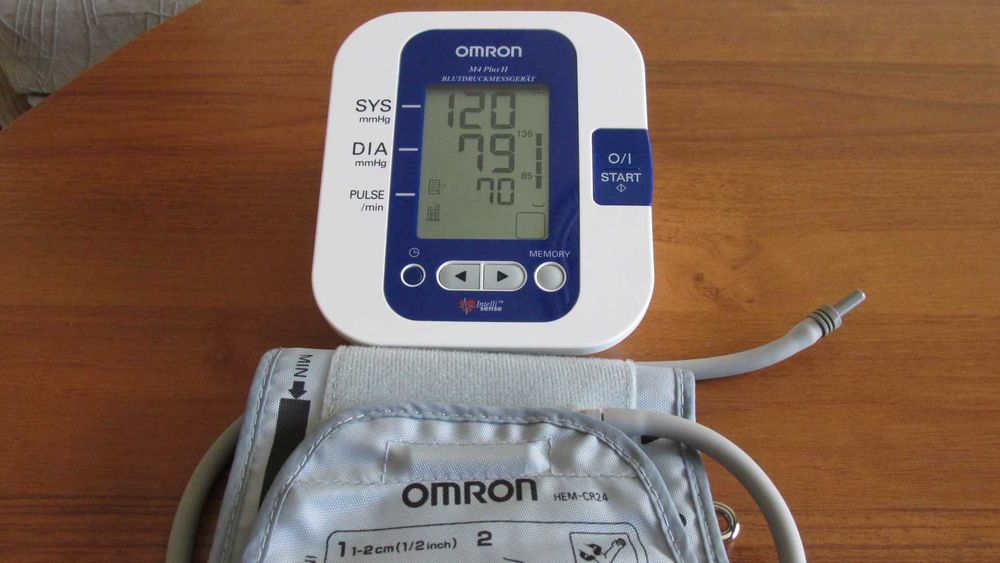 Omron M4 Plus 2 апарат за кръвно налягане