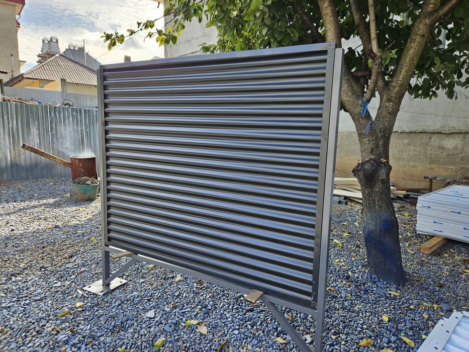 Vând panou din tabla ondulata si Garaje auto
