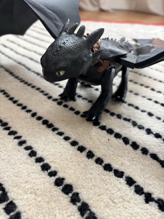 Интерактивна играчка DreamWorks - Беззъб с плазмен огън