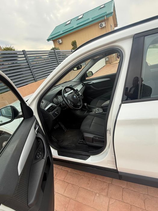 BMW X1 Facelift X Drive plug în hibryd