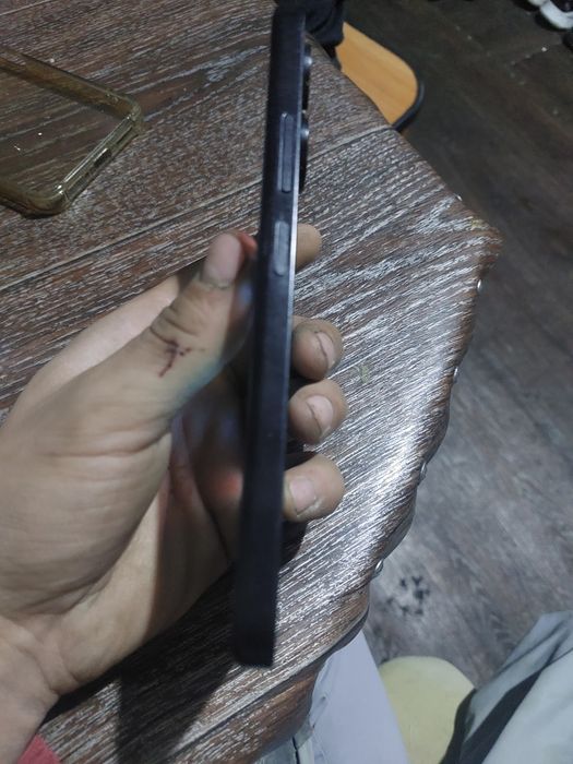 POCO С65 в отоичном состоянии