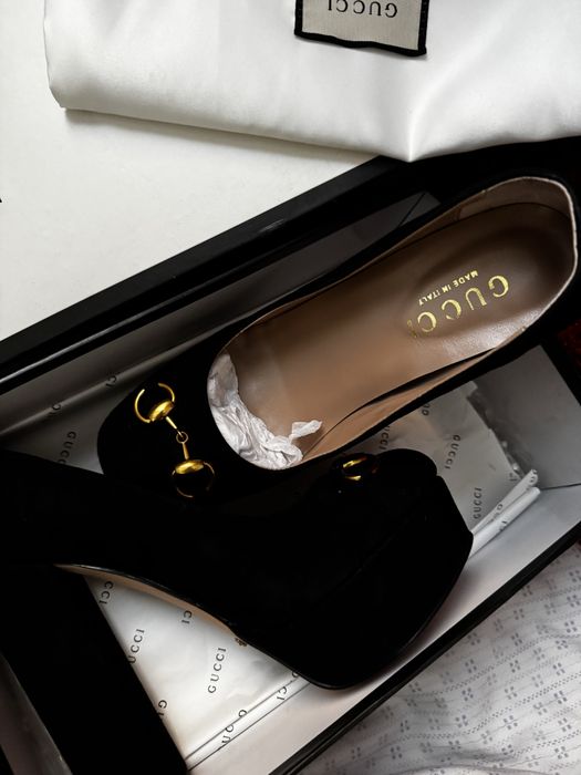 Обувь от Gucci 40 размер почти новые