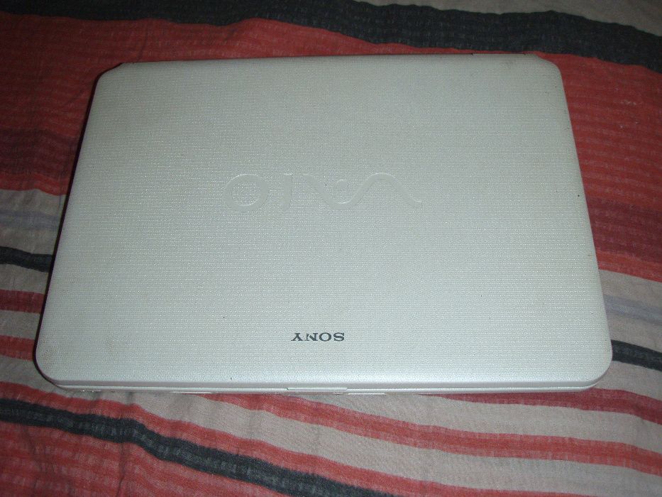 Laptop Sony VGN-NS21S PCG-7151M Intel T6400 2Ghz/4/320Gb, bat nu tine