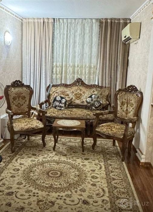 Продается Диван и кресло Классика