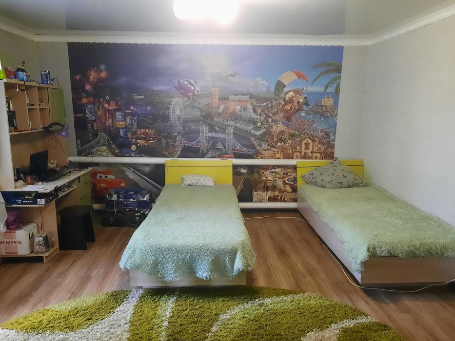 продам квартиру .