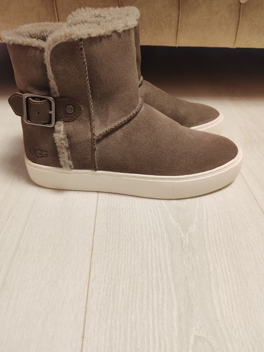 Cizme UGG piele întoarsă originali